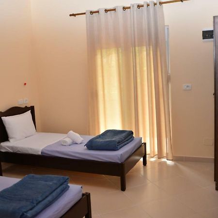 Hotel Villa Ago Permet Bagian luar foto