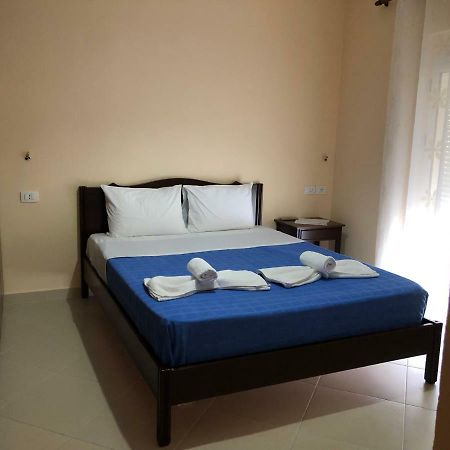 Hotel Villa Ago Permet Bagian luar foto