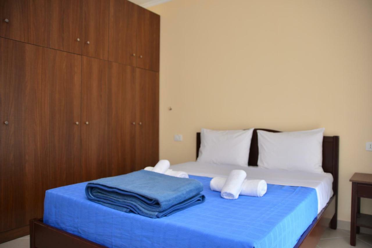 Hotel Villa Ago Permet Bagian luar foto