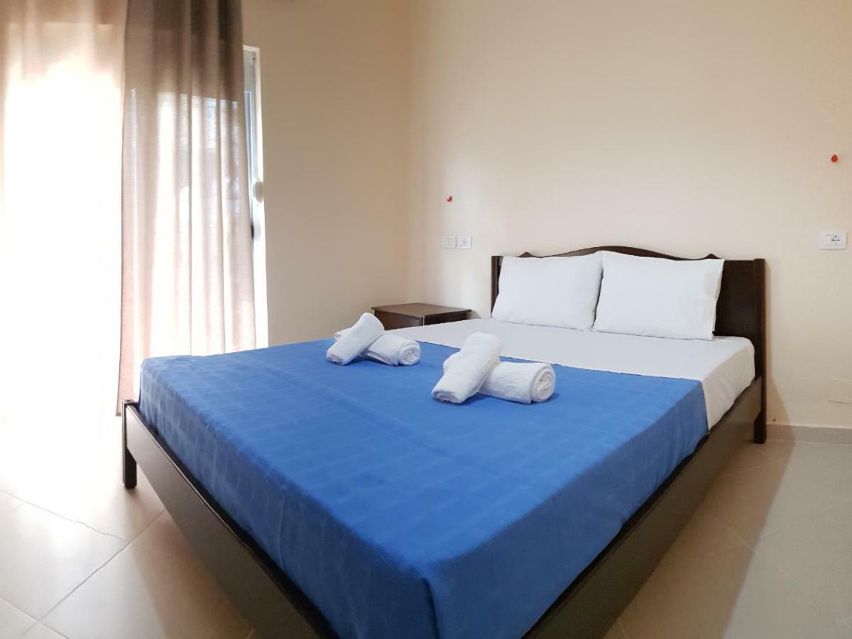 Hotel Villa Ago Permet Bagian luar foto