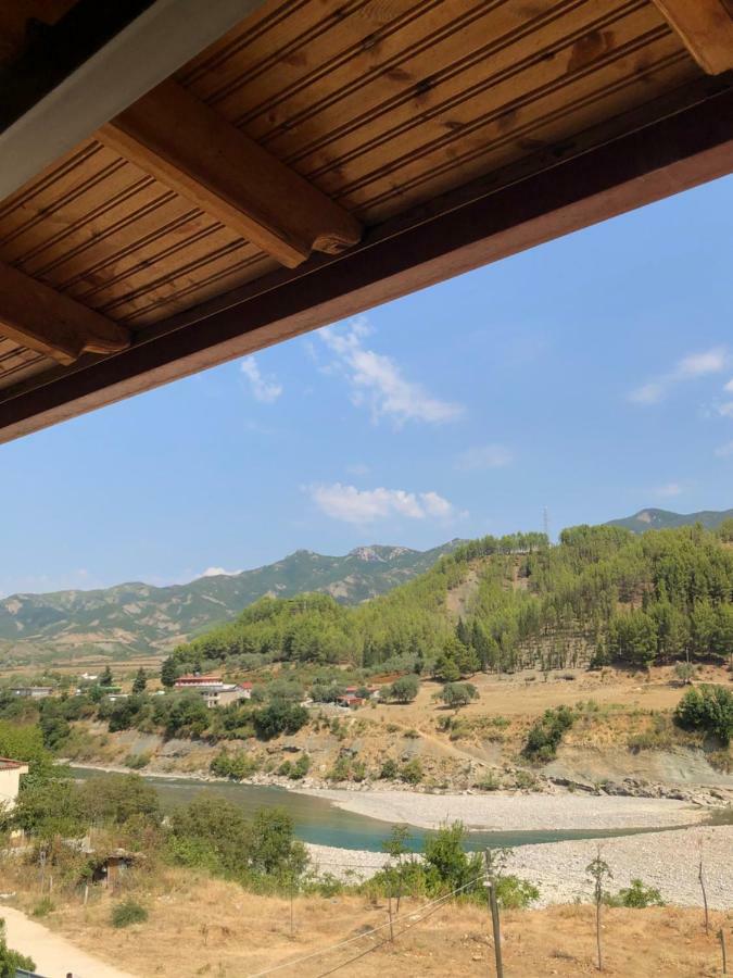 Hotel Villa Ago Permet Bagian luar foto